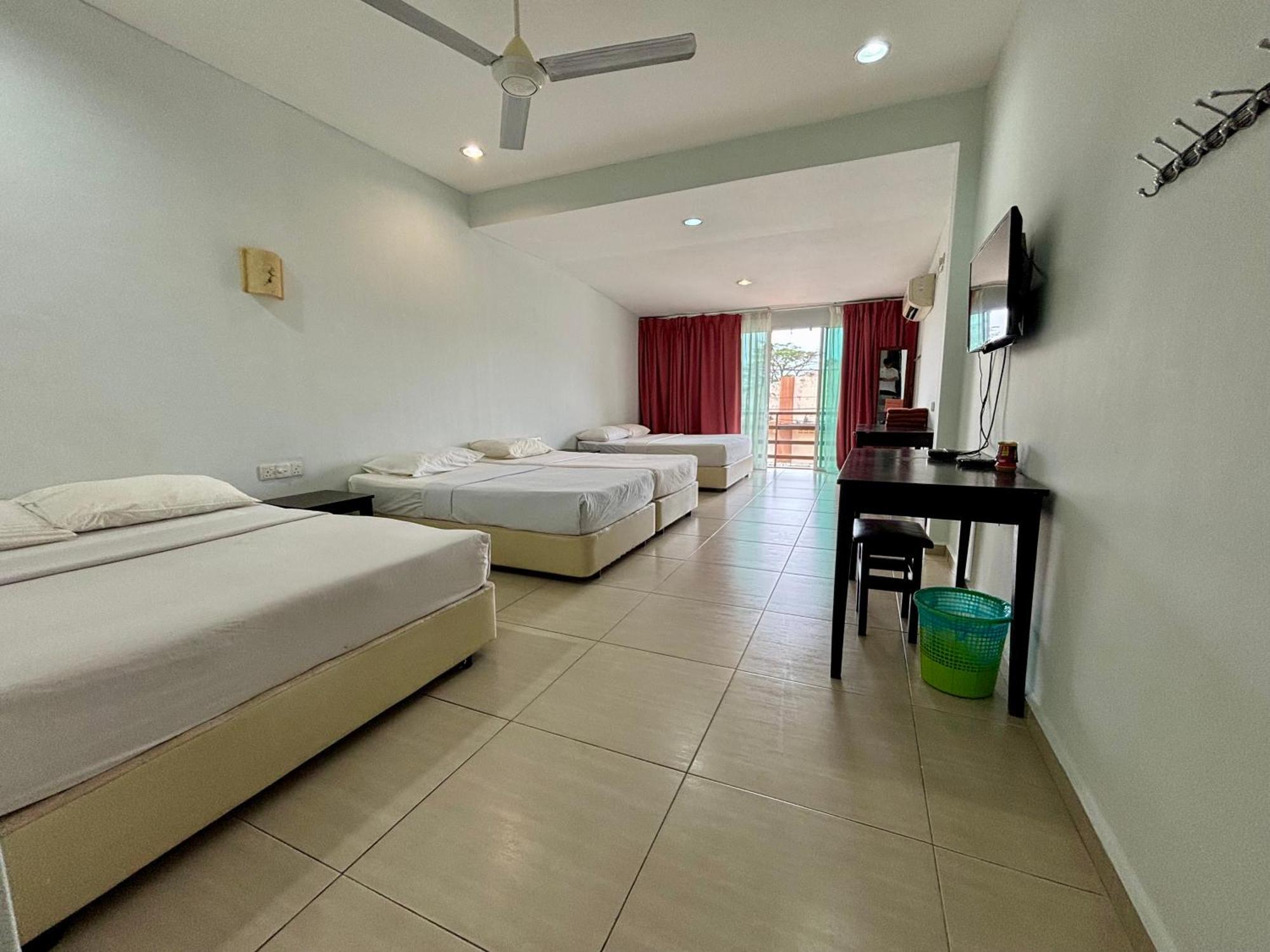 Meng Meng Guesthouse 콴탄 외부 사진