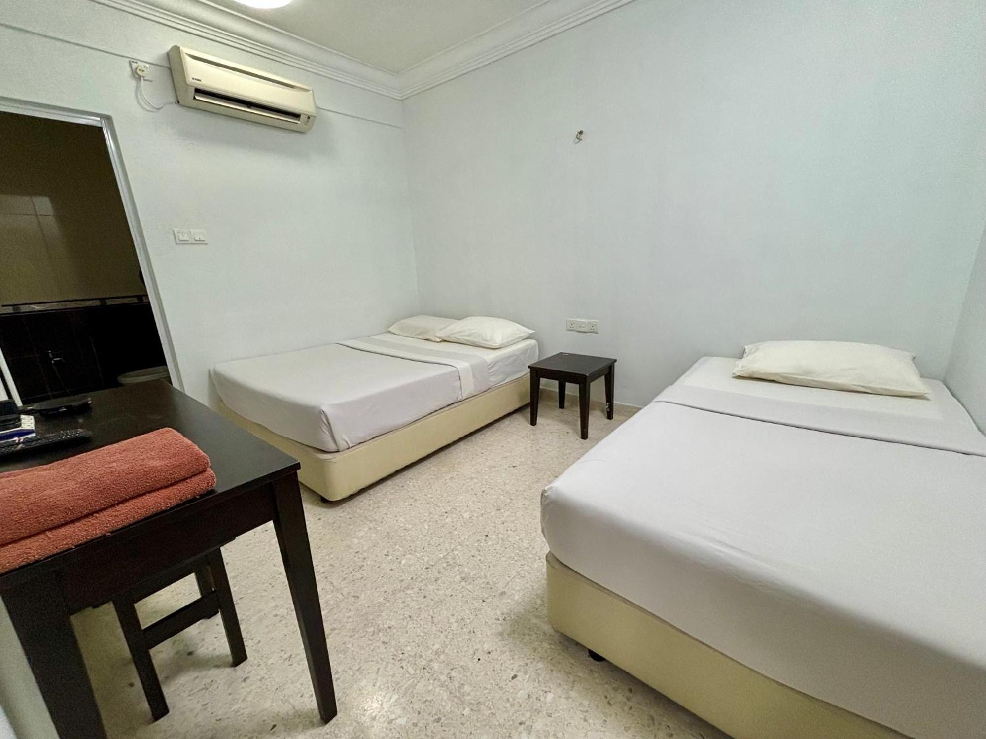 Meng Meng Guesthouse 콴탄 외부 사진