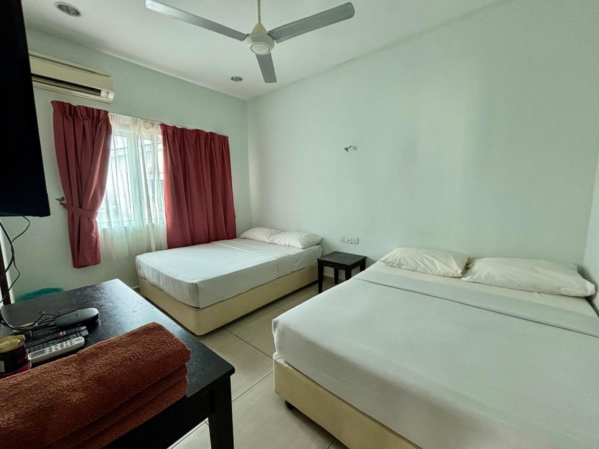 Meng Meng Guesthouse 콴탄 외부 사진