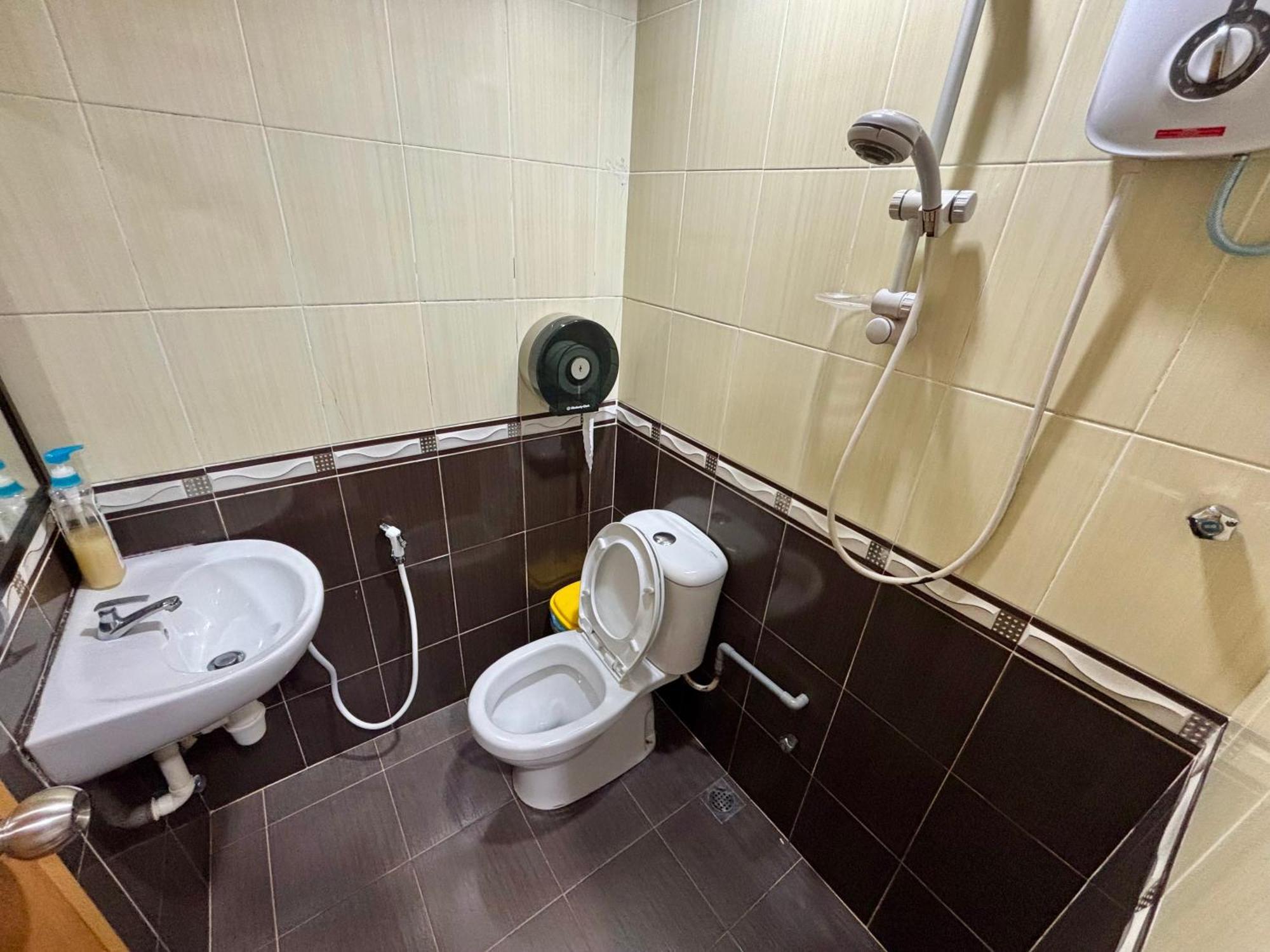 Meng Meng Guesthouse 콴탄 외부 사진